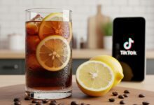 Kaffee mit Zitrone trinken: Was bringt’s?